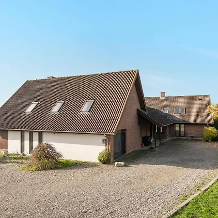 Holiday home Lovely In With Wifi *